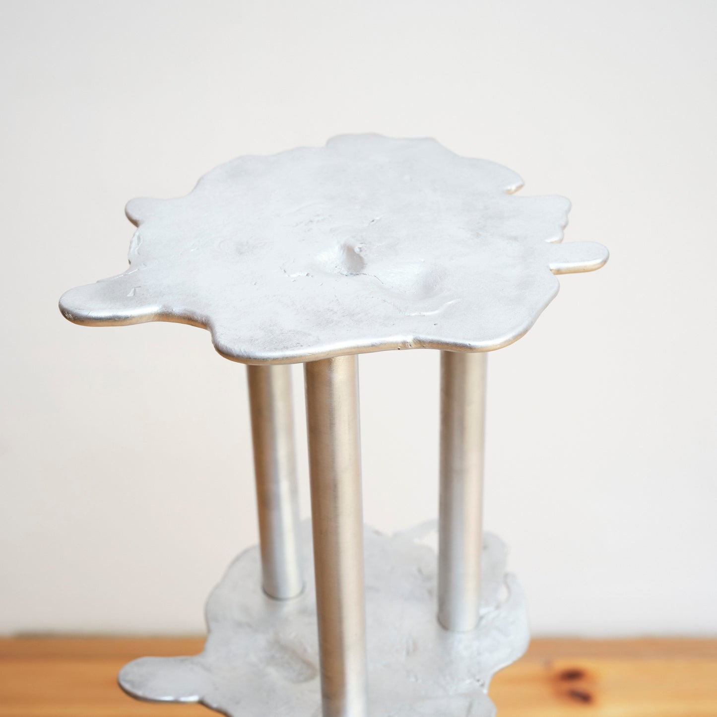Pedestal, high 1, by Alfred Sahlén
