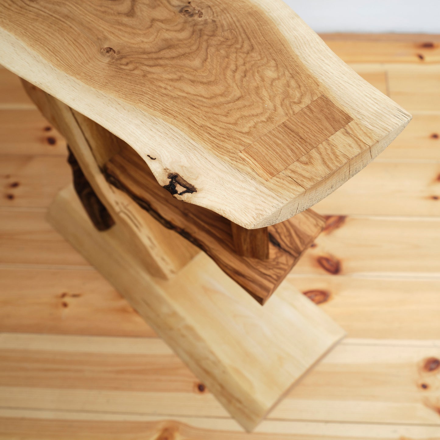 Side table/console table by Oscar Wall x Contem