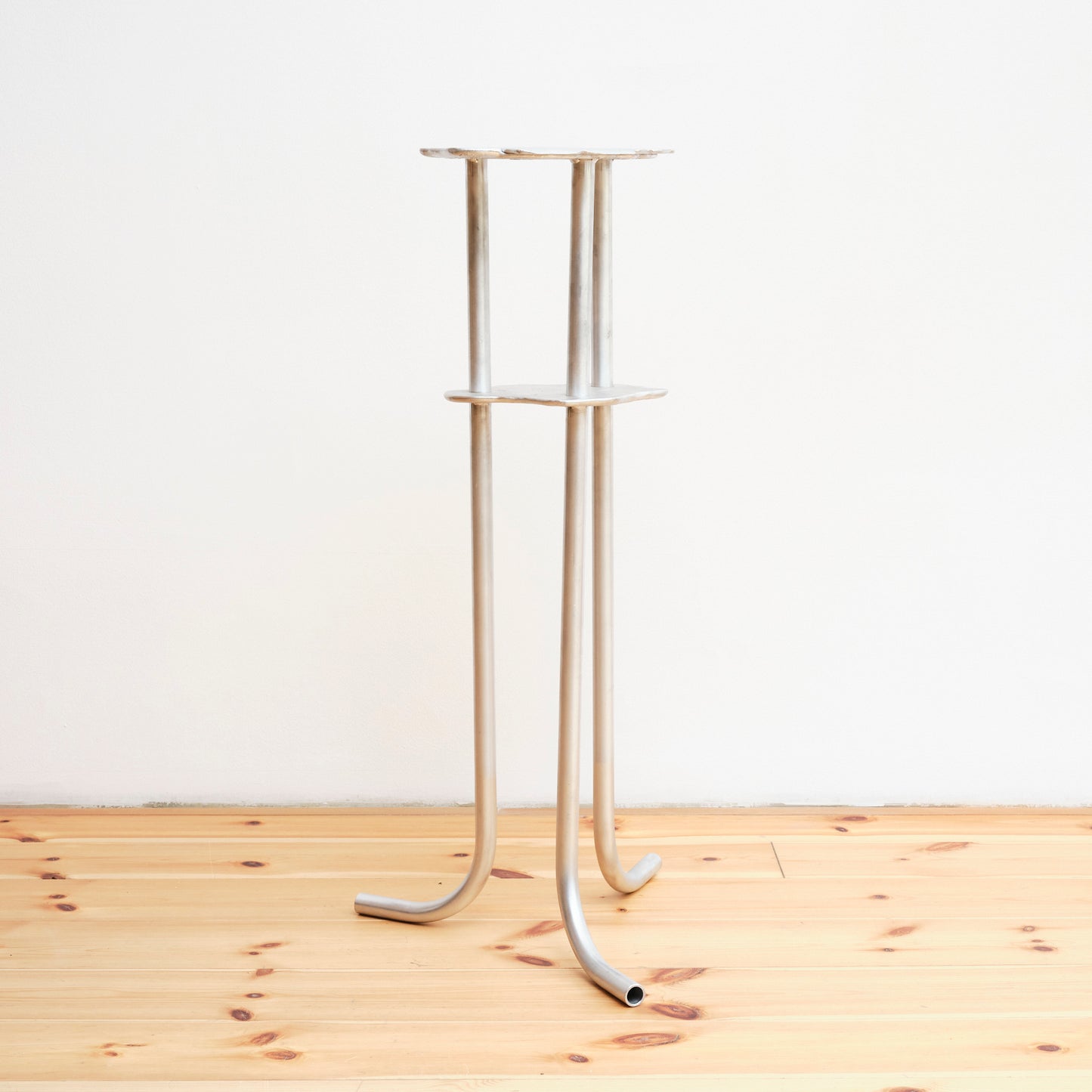 Pedestal, high 2, by Alfred Sahlén