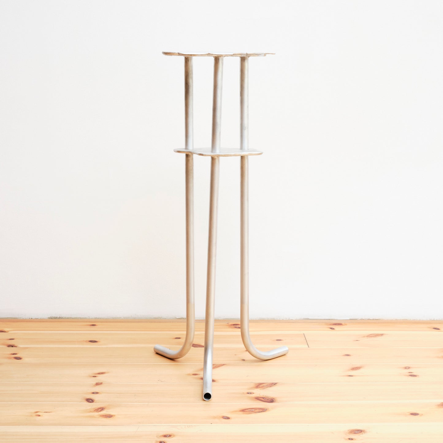 Pedestal, high 2, by Alfred Sahlén