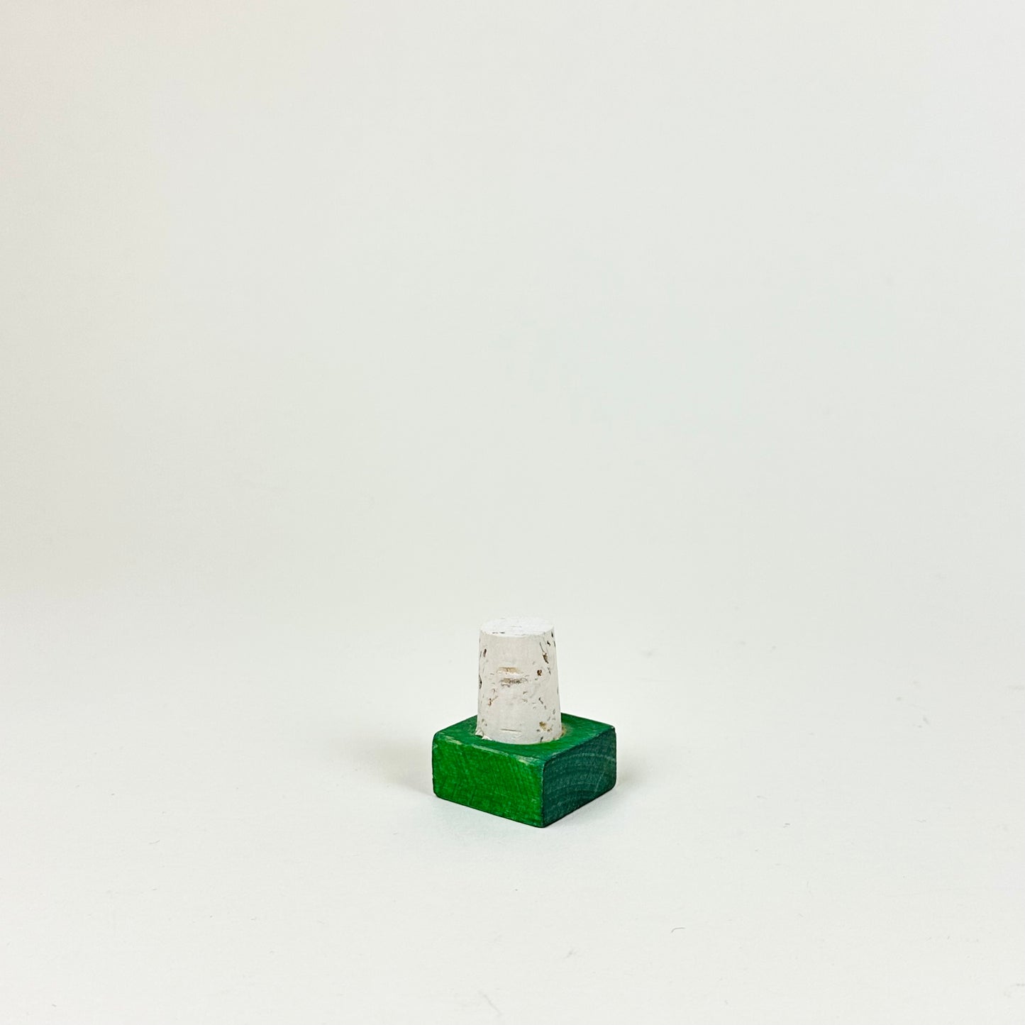 Bottle stopper, green, by Hugo Sundkvist