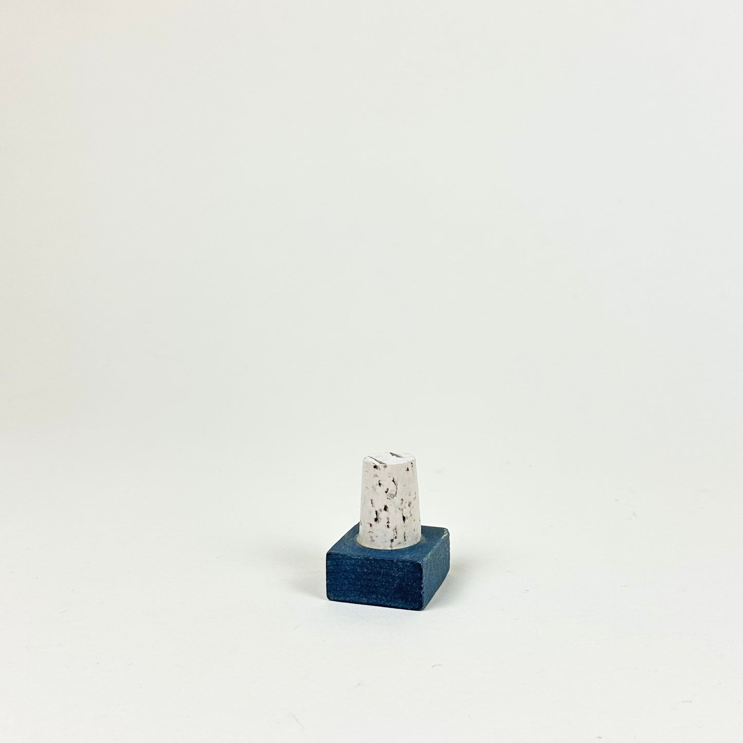 Bottle stopper, blue, by Hugo Sundkvist