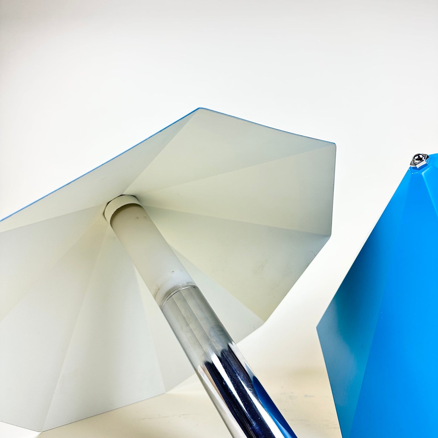 Parasol Lamp designed by Léa Padovani & Sébastien Kieffer