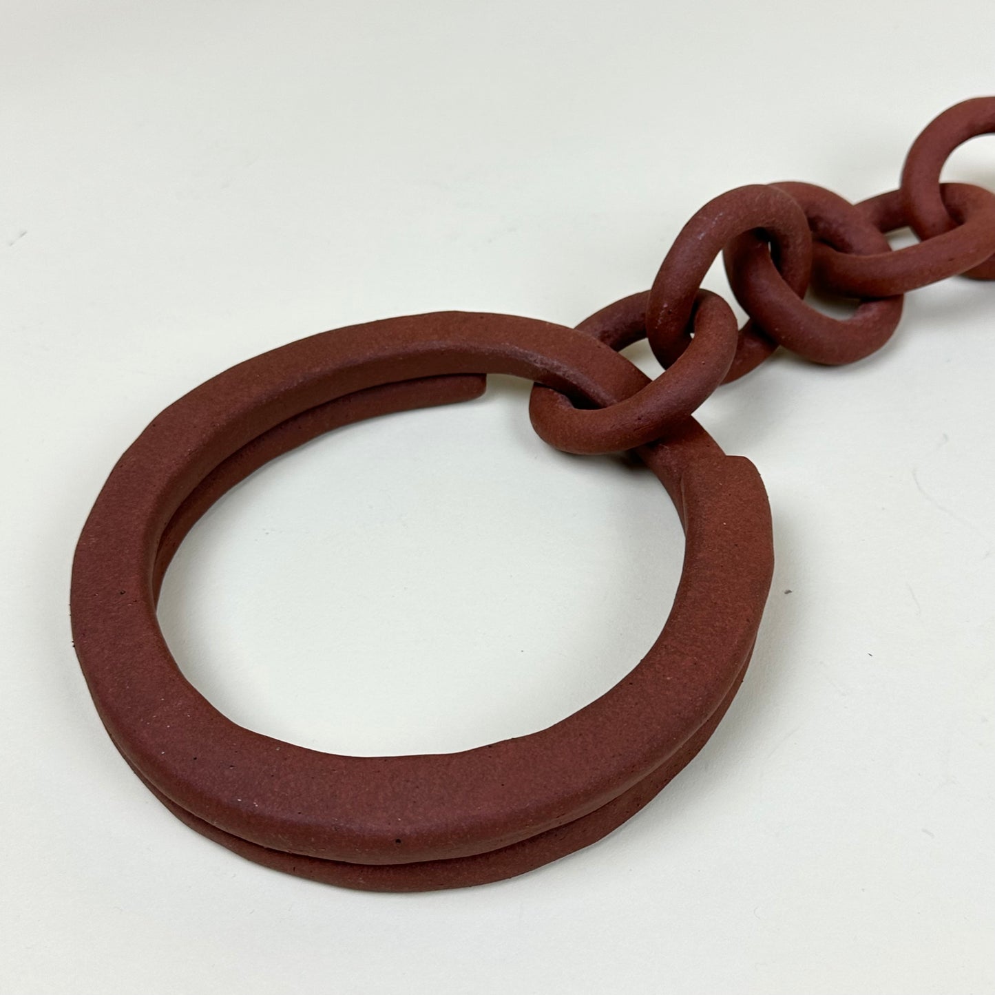 Ring with chain by Evelina Björnqvist