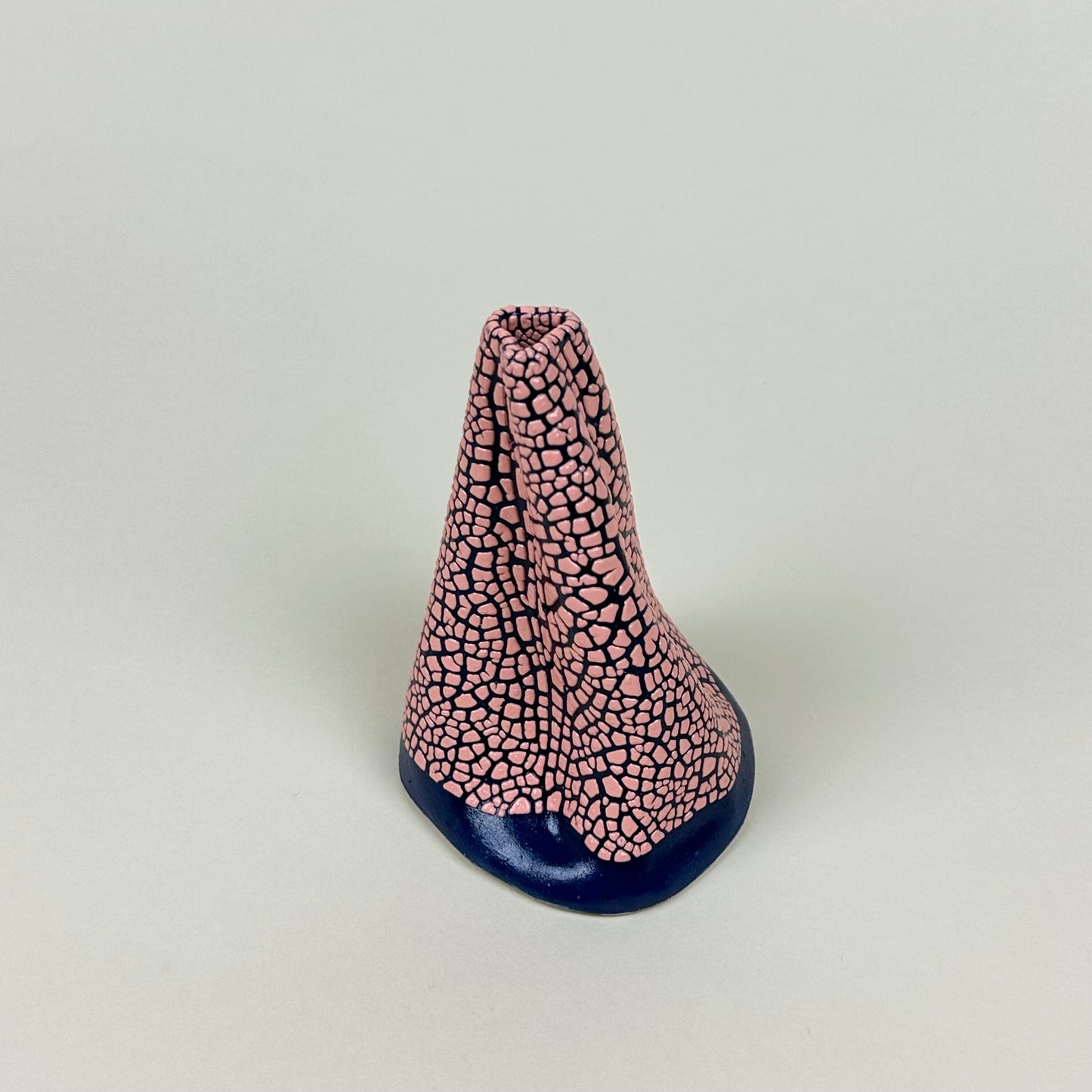 Navy and pink volcano vase (L) by Astrid Öhman
