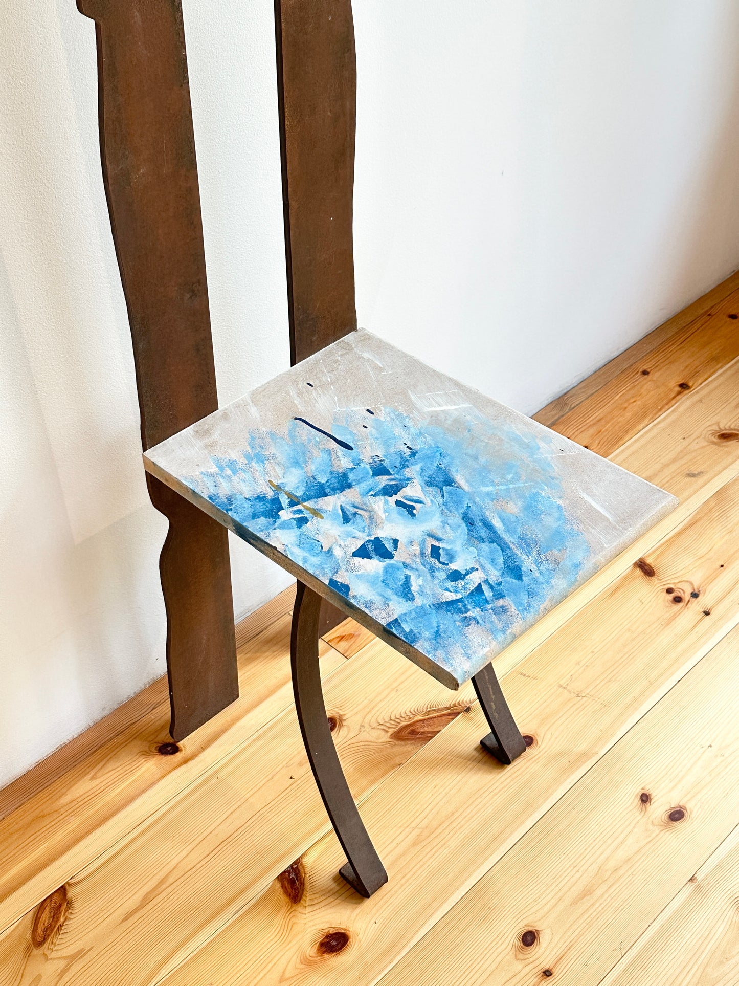 Milos Grass chair/sculpture
