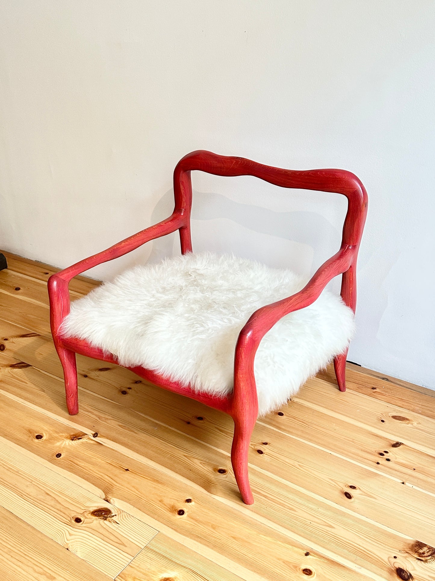 "Redpink" easy-chair by Niklas Runesson