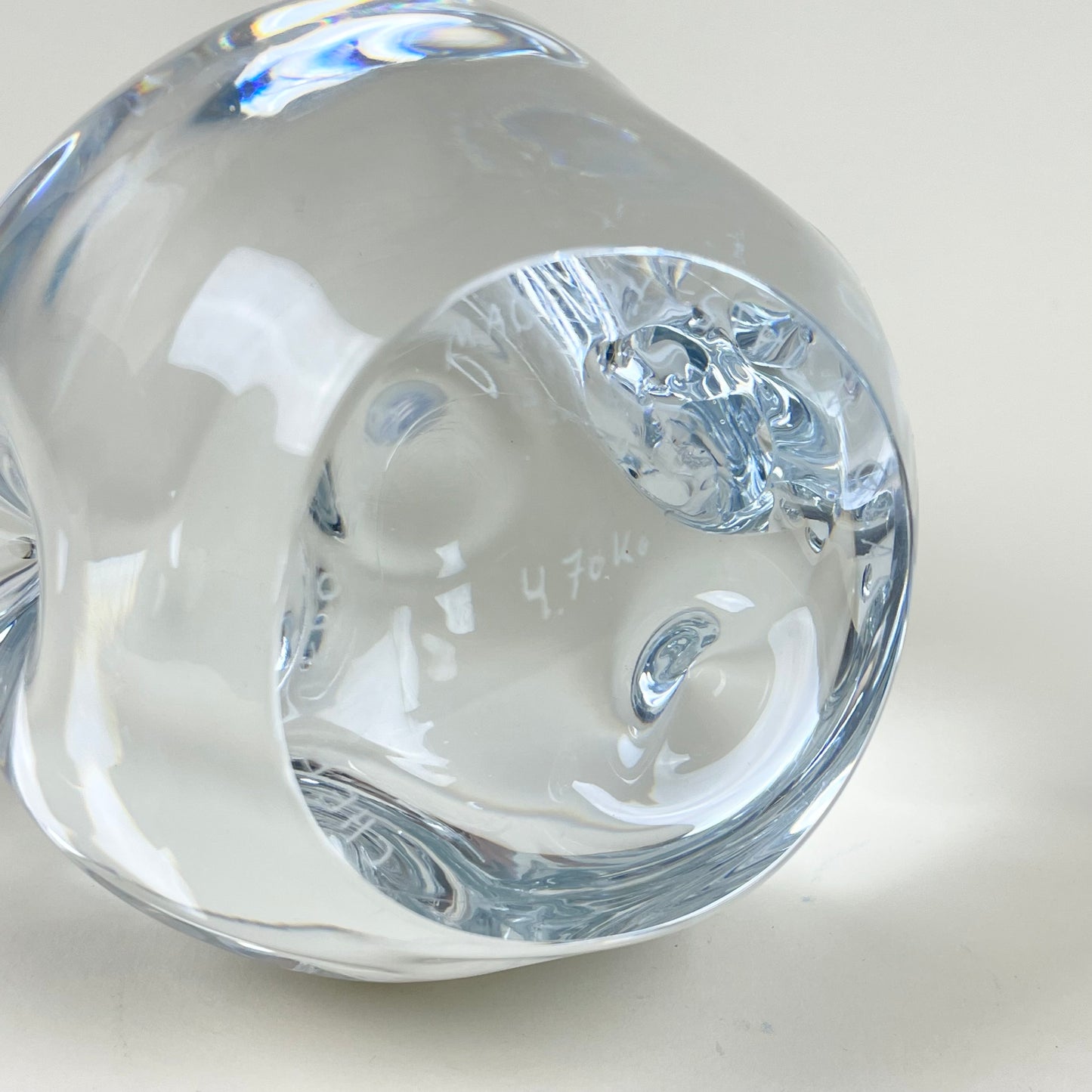 Glass kettle bell (Large) by Chef Deco