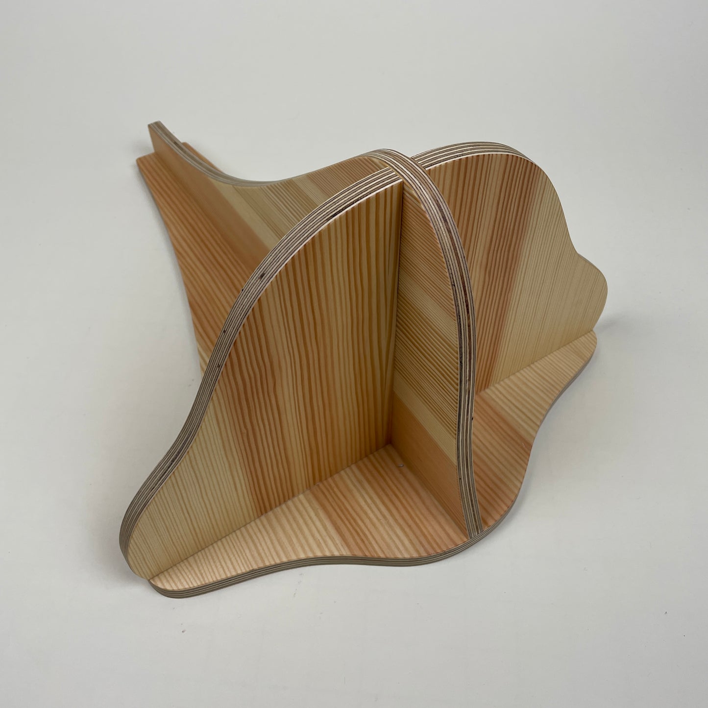 Nose shelf
