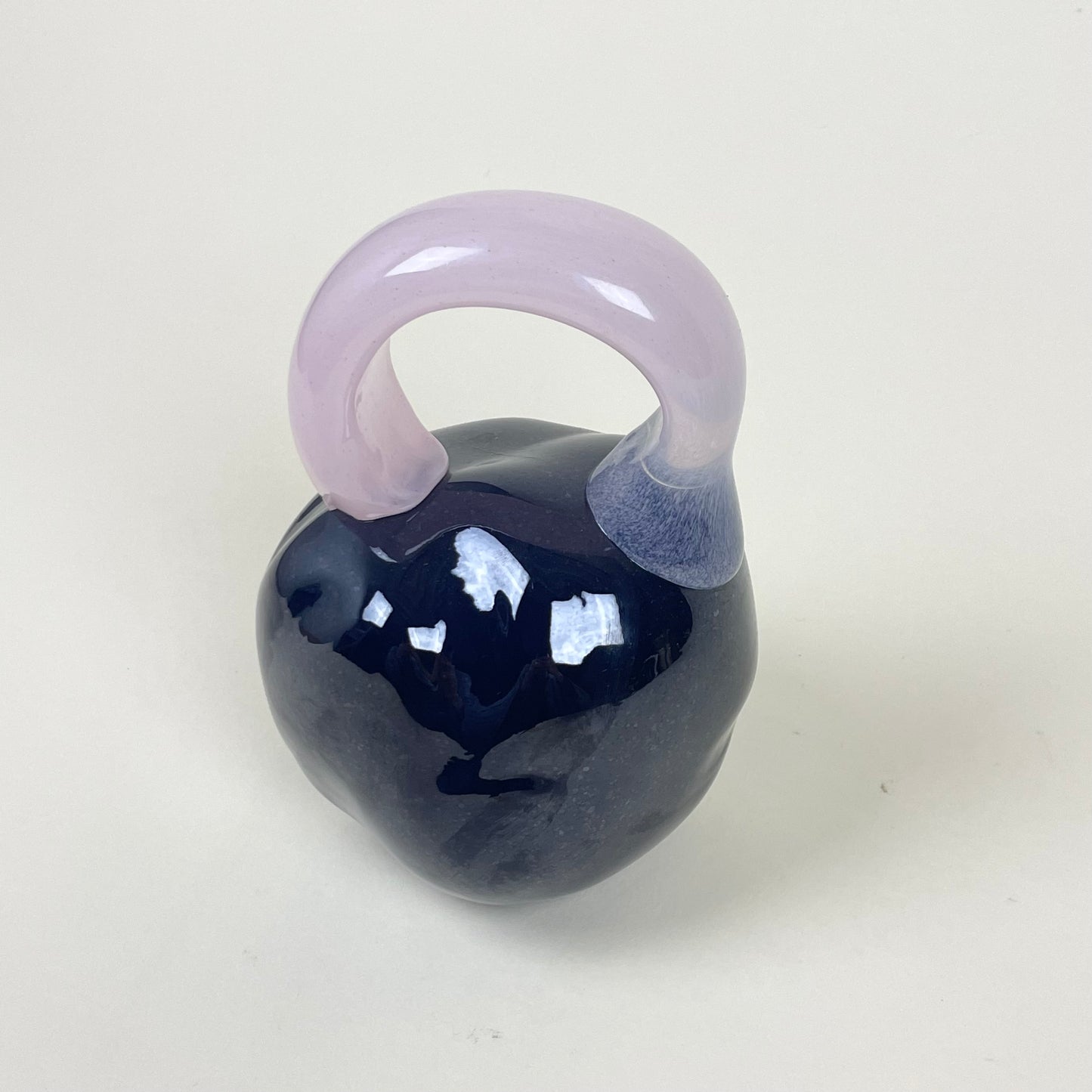 Glass kettle bell (pink/dark blue) by Chef Deco