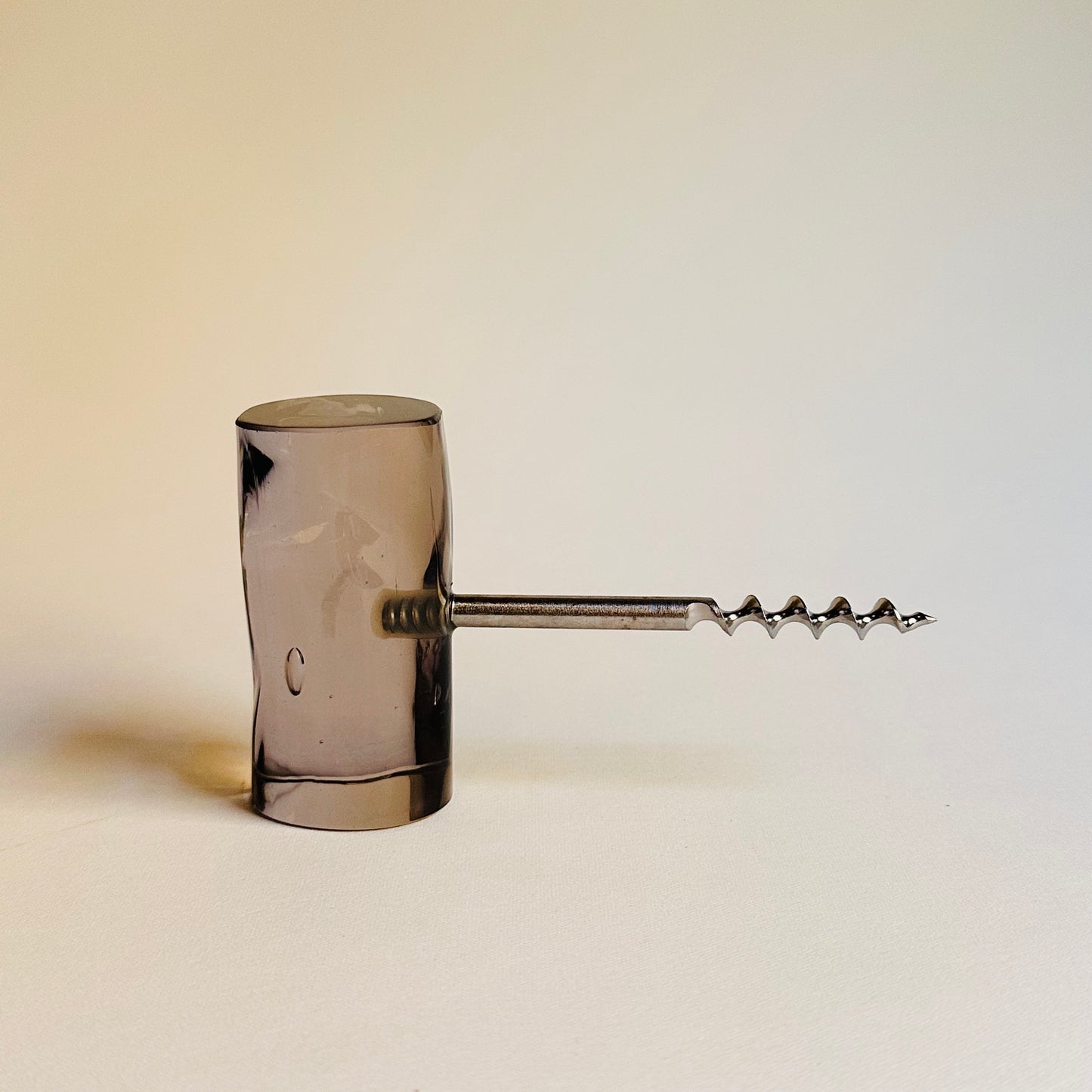 "Öppnare" corkscrew by Simon Klenell, grey