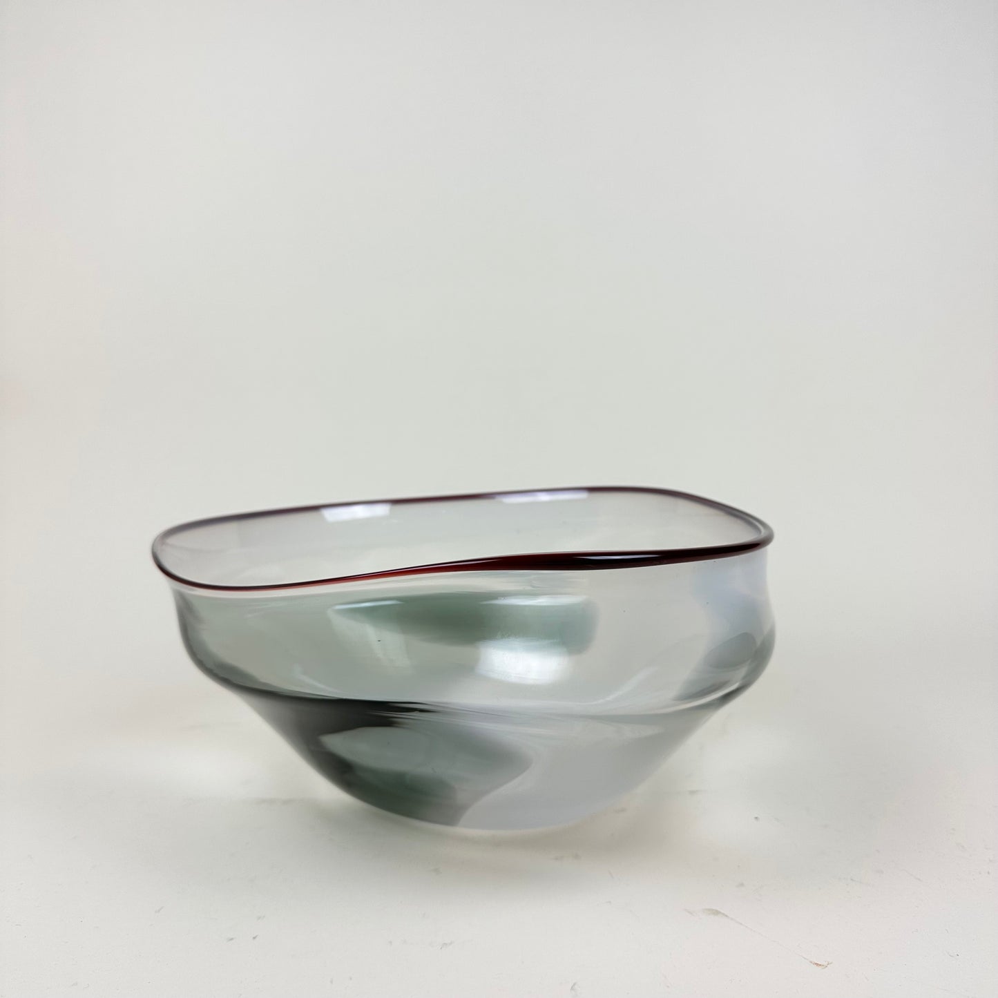 Glass bowl by Silje Lindrup