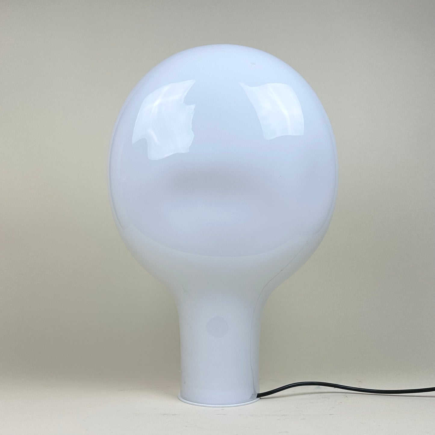 NM lamp by Simon Klenell