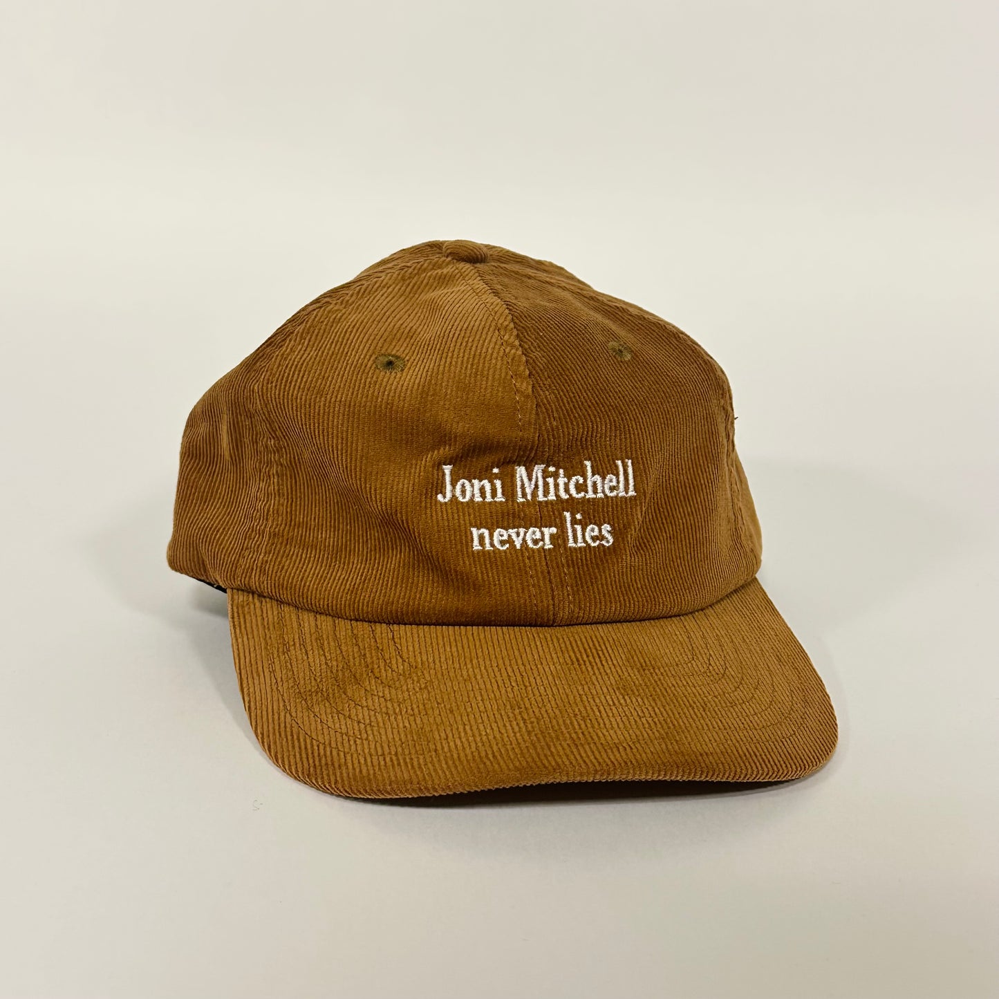 Hat, Joni Mitchell Never Lies, camel corduroy/white