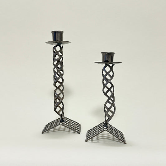 Pair of candle holders in metal, vintage