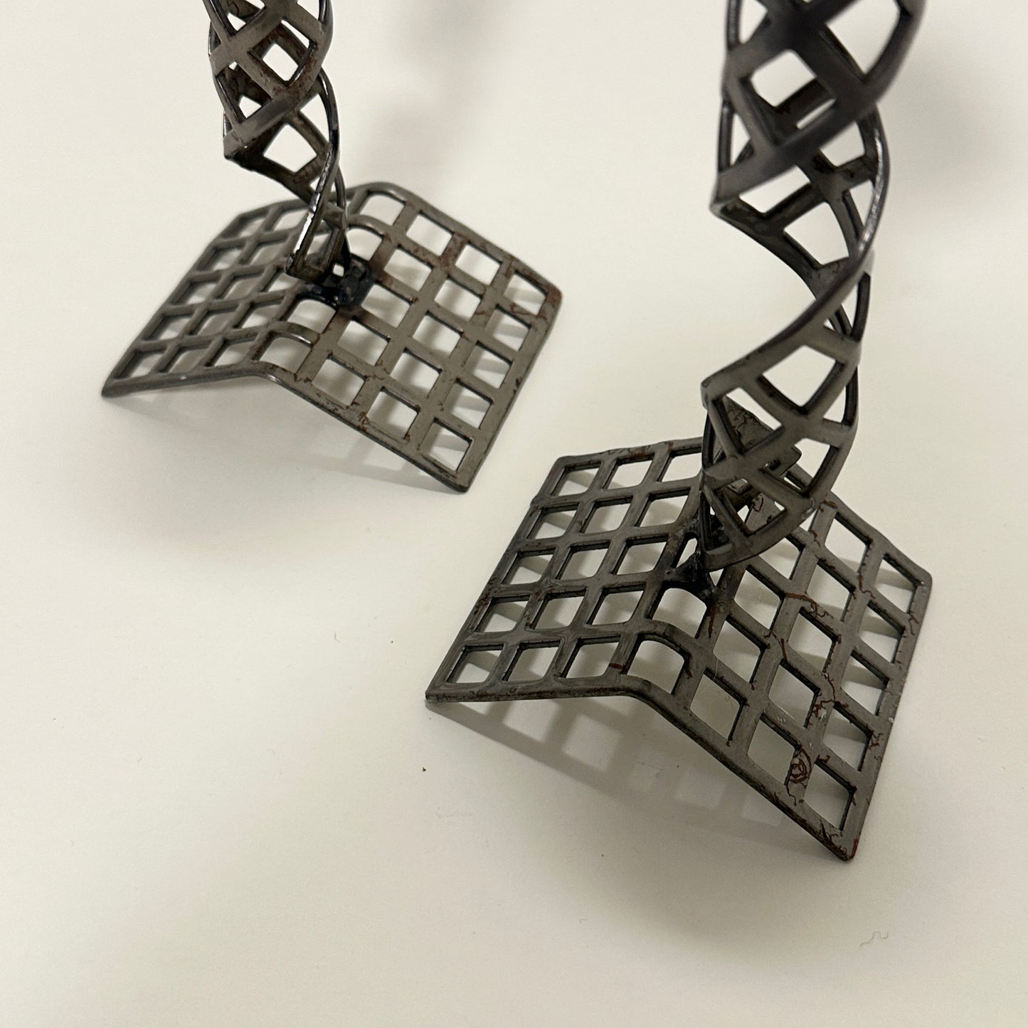 Pair of candle holders in metal, vintage