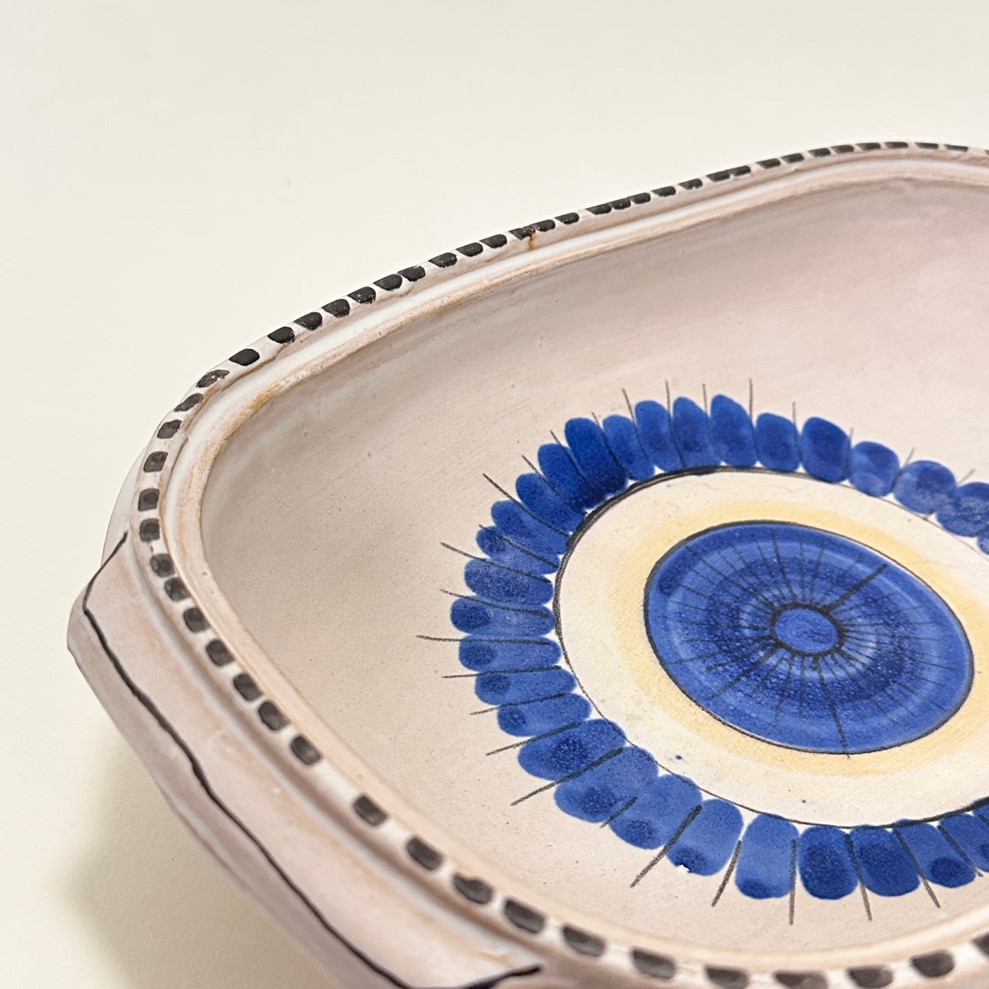 Vintage Italian ceramic hand-painted serving bowl