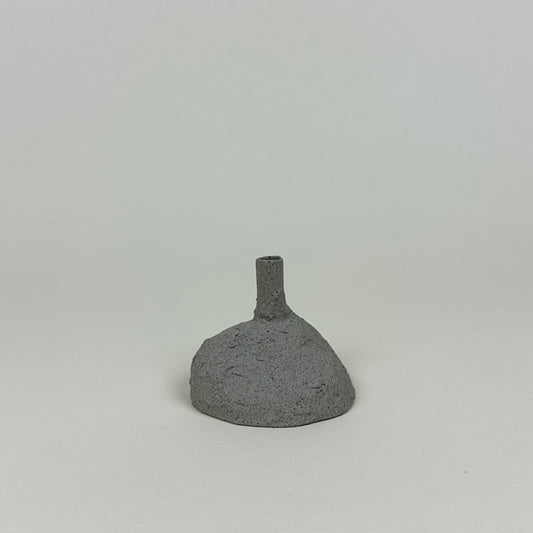 Small ceramic bud vase by Malwina Kleparska, grey