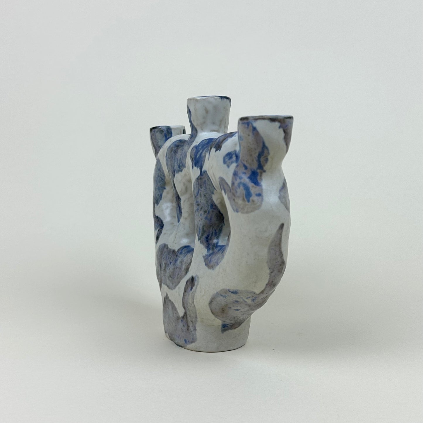 White and blue stoneware candle holder (silk finish) for three candles by Malwina Kleparska