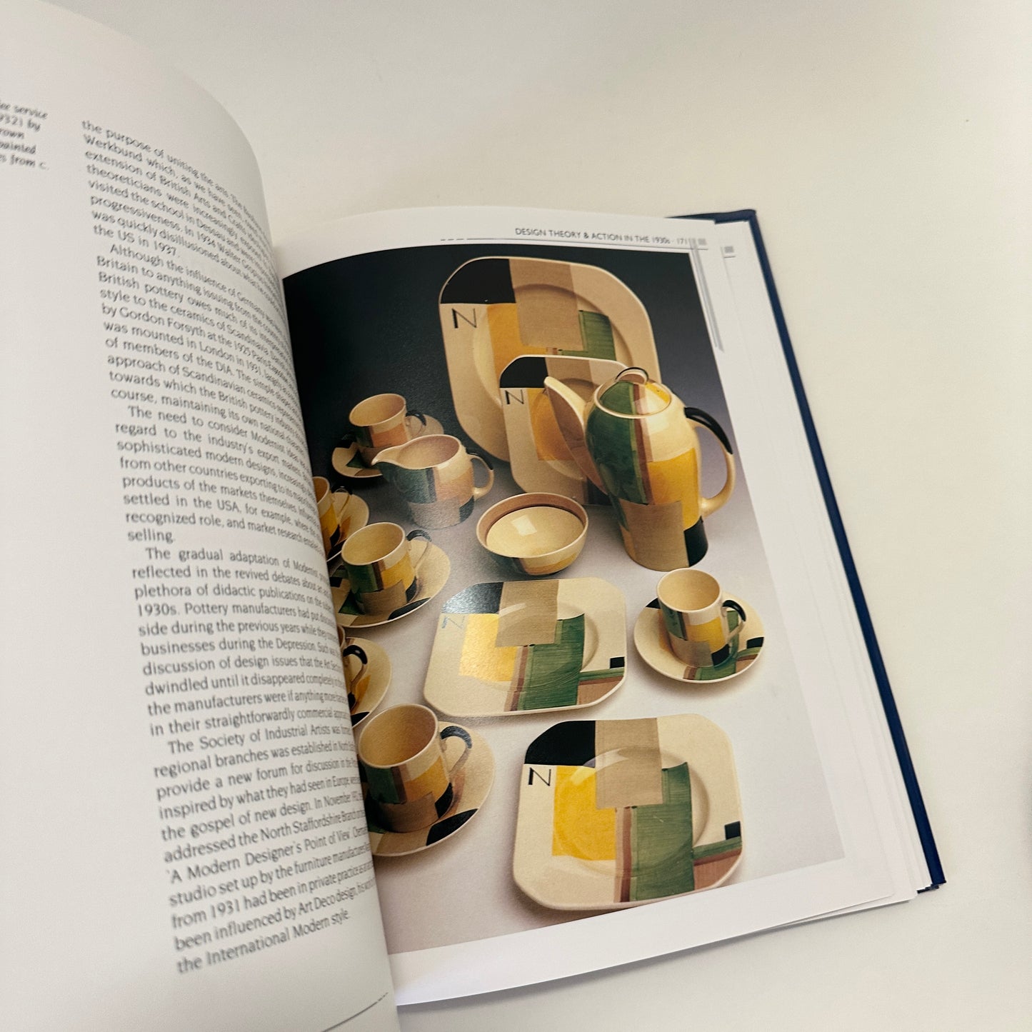 Book: Art Deco Tableware