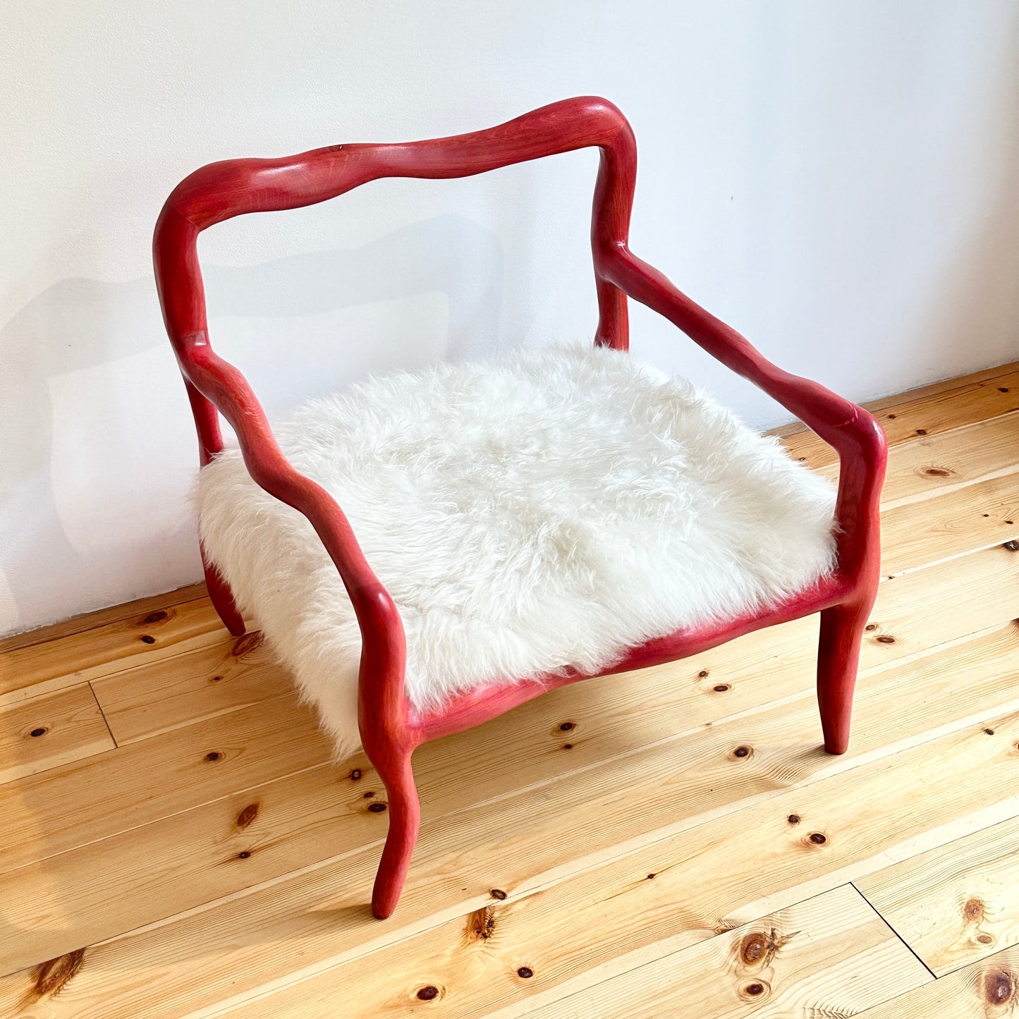 "Redpink" easy-chair by Niklas Runesson