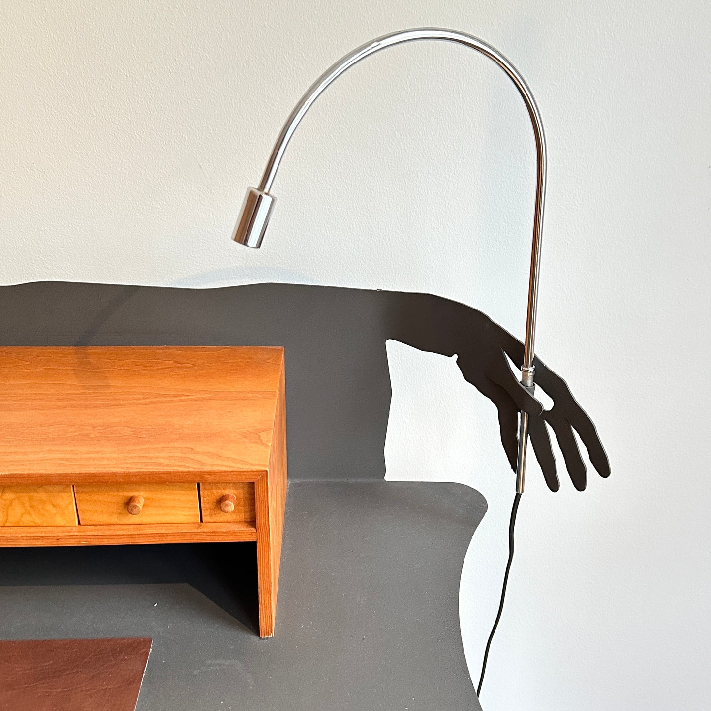 Entremanos" desk by Andrés Nagel, vintage