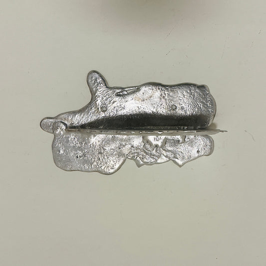 Tin shelf (3) by Alfred Sahlén