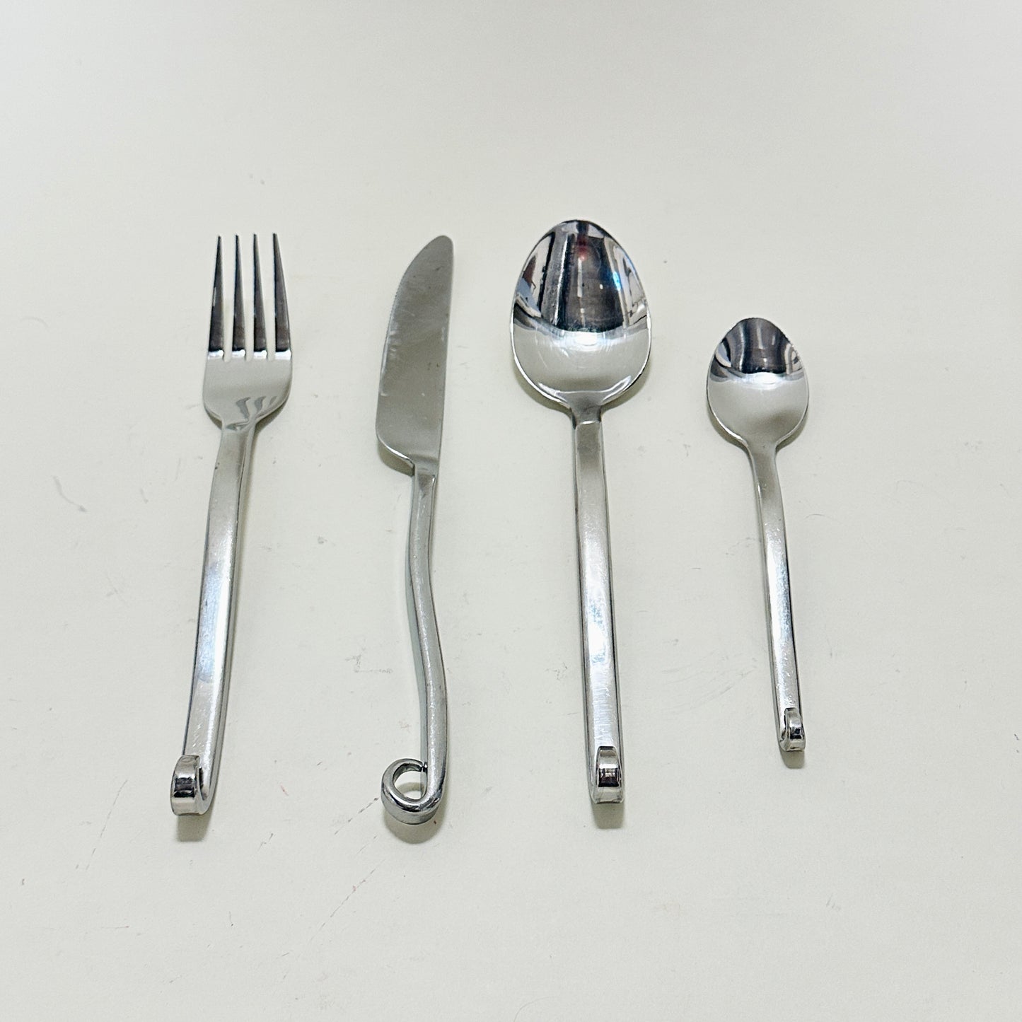 Set of post modern cutlery (24 pieces)