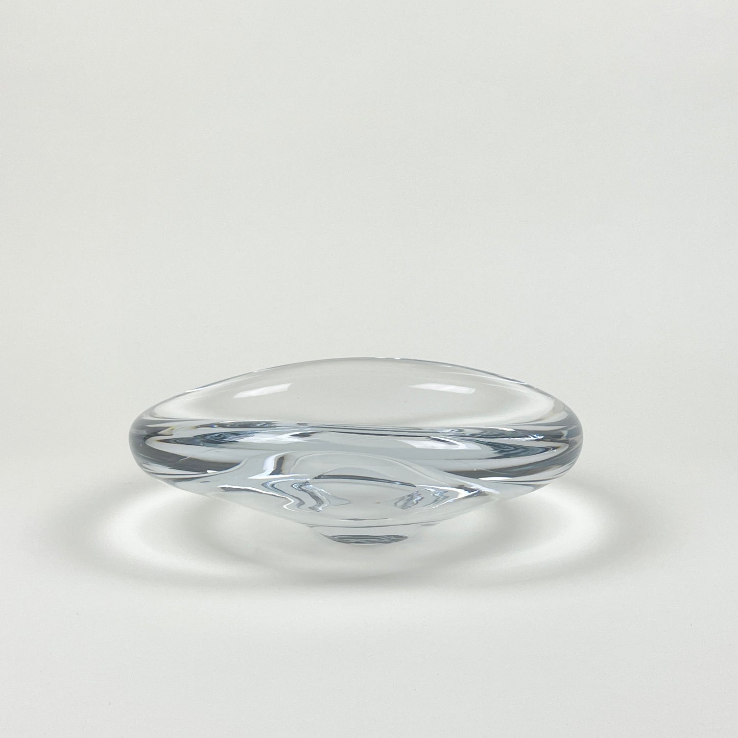 Handblown glass bowl by Lisa Reiser XL