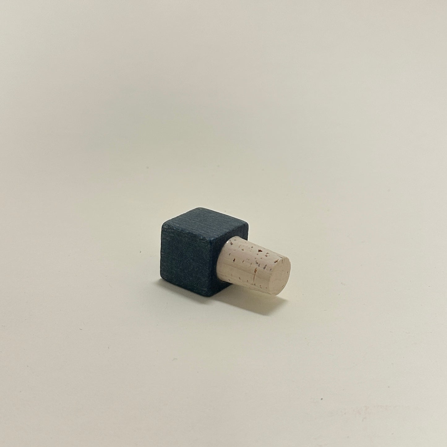 Bottle stopper by Hugo Sundkvist