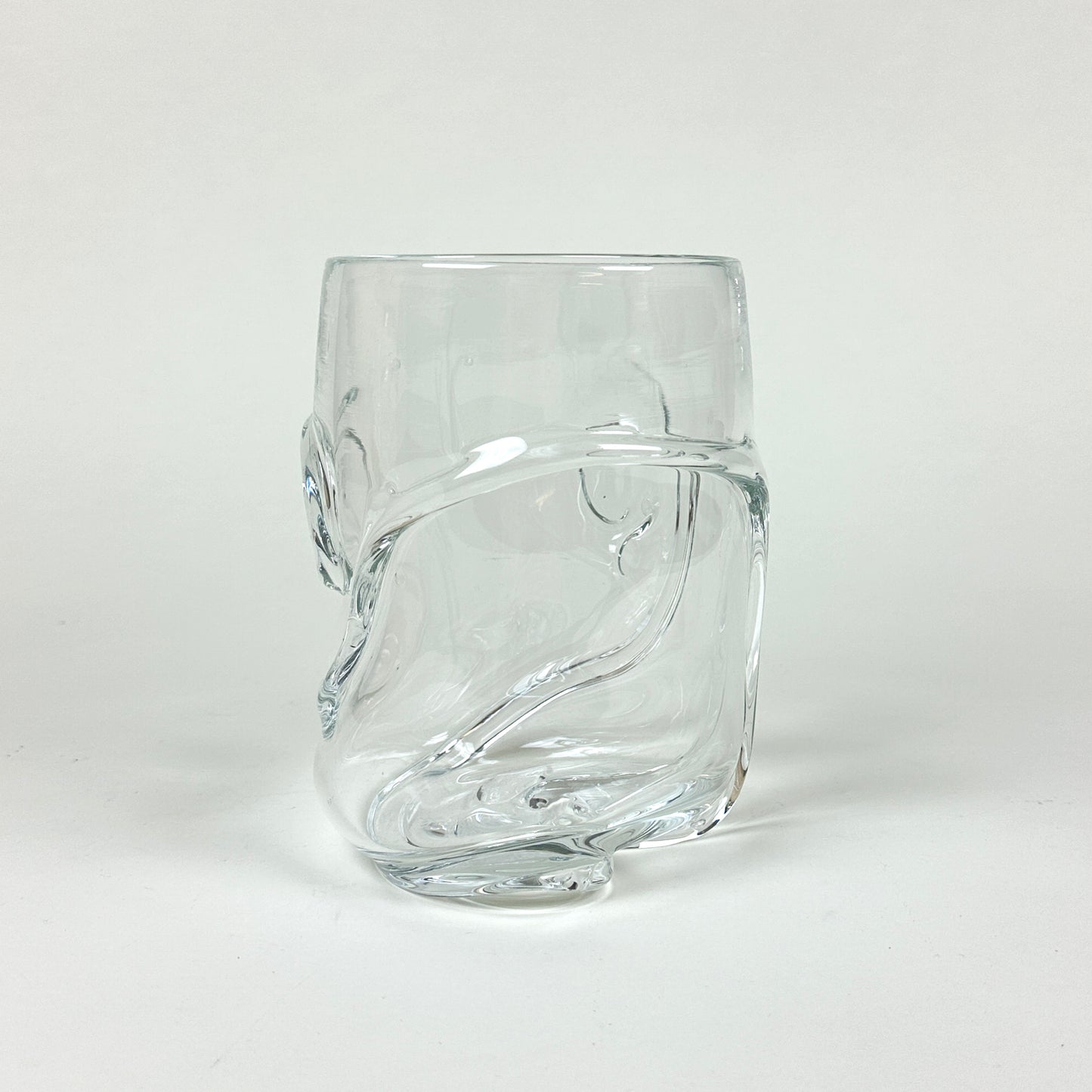 Glass vase "Swirl" by Silje Lindrup