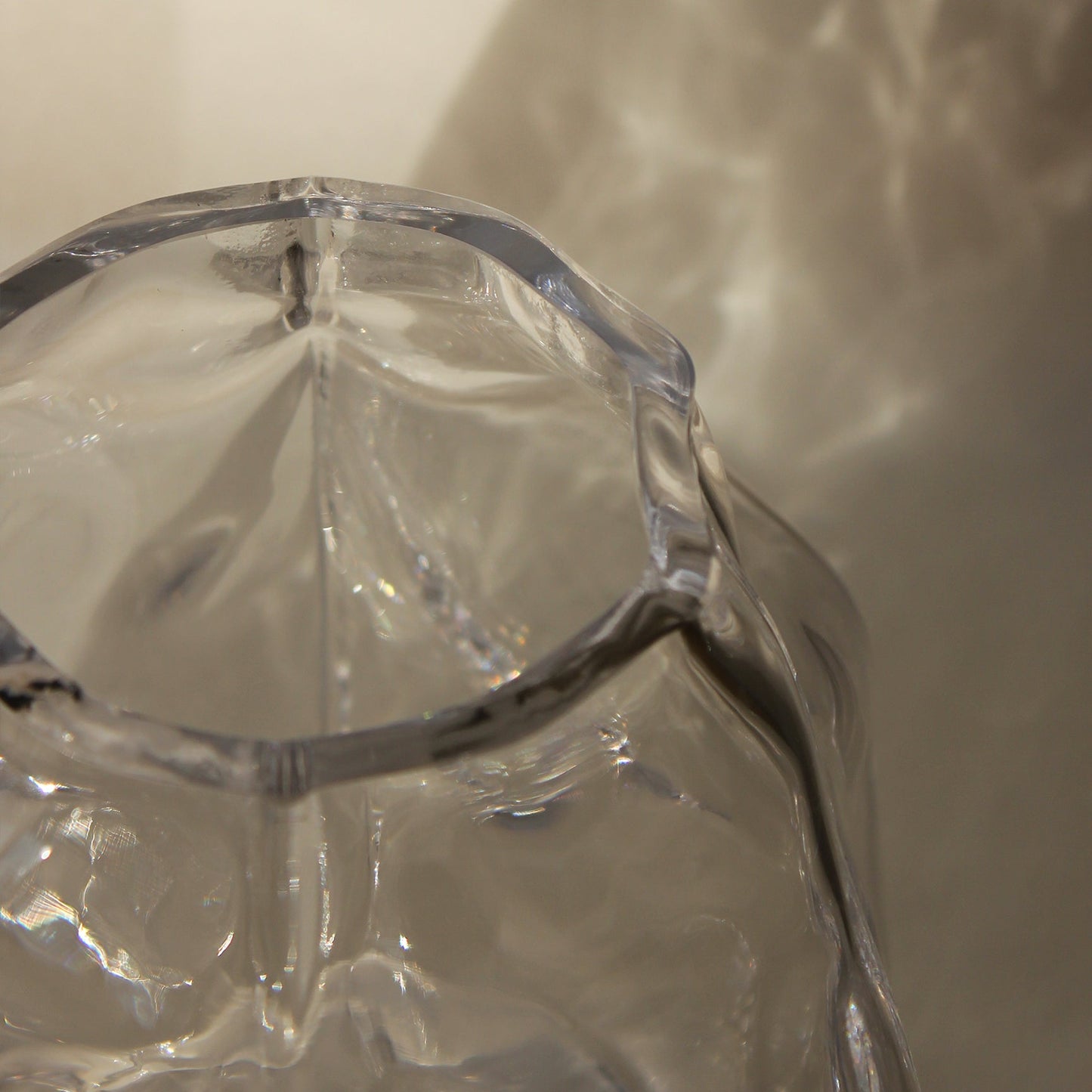 Mni - Kub (Clear Glass) (nr 14)  by Martin Inostroza