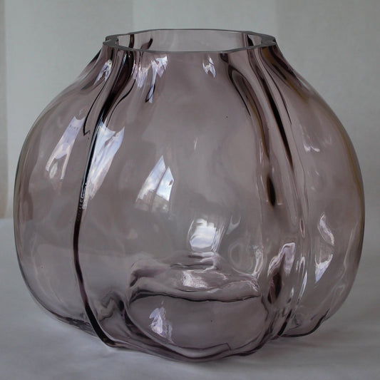 Mni - Kub (Purple Smoke) (nr 1) by Martin Inostroza