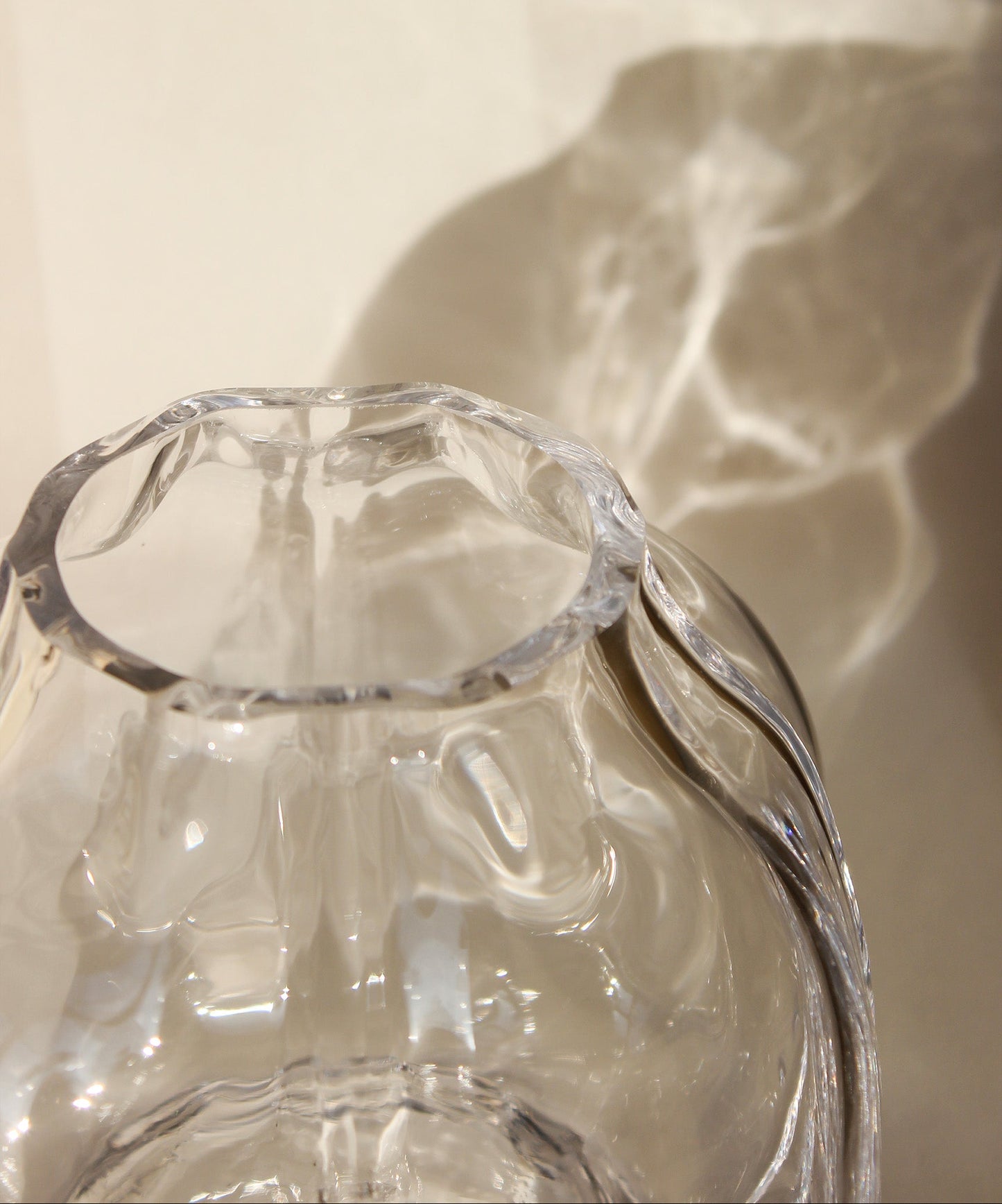 Mni - Kub (Clear Glass) (nr 3) by Martin Inostroza