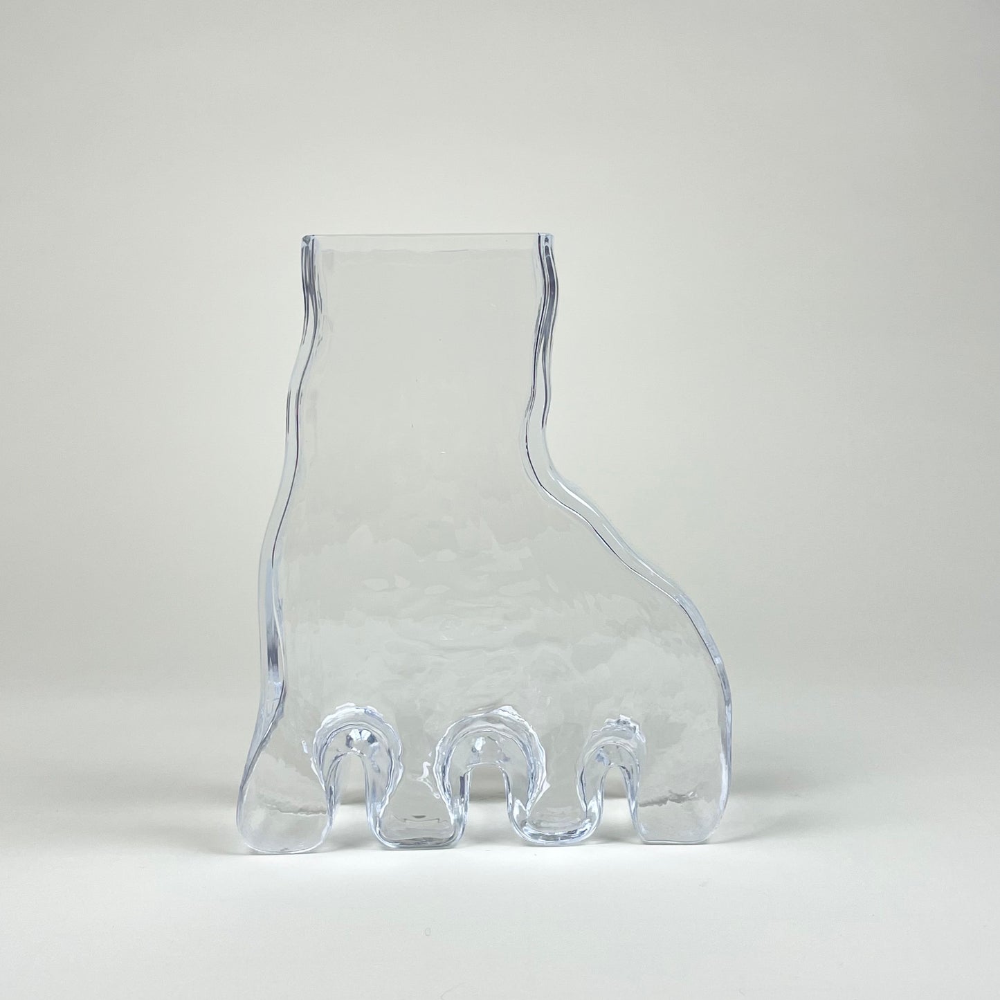 "Paw" vase by Studio Reiser