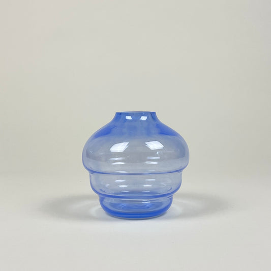 "Honung", glass vase by Lisa Reiser